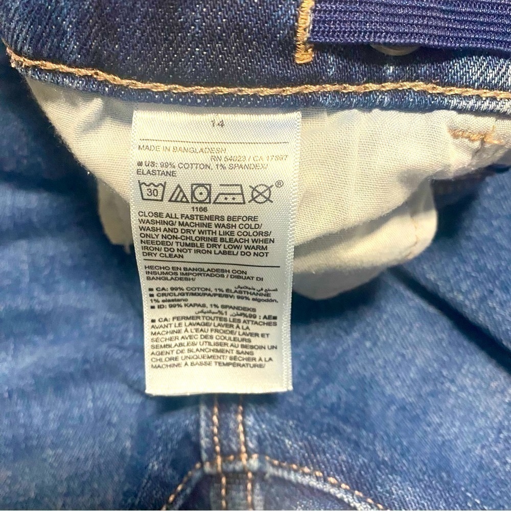 Old Navy High Rise Flare Built in Touch Adjustable Waist Jeans size 14 - Picture 8 of 11